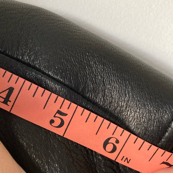 Danier 90s Men's Black Leather Jacket medium - Picture 6 of 8